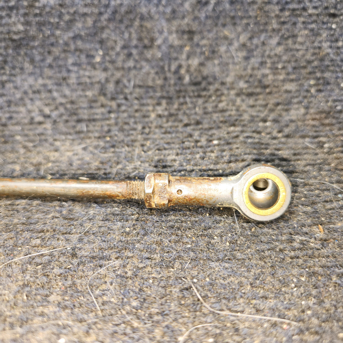 Used aircraft parts for sale, 0523218-2 cessna 150G Aileron Push Pull Rod Assembly