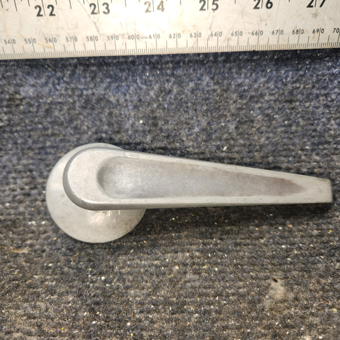 Used aircraft parts for sale, 0711027-1 Cessna 172E Inside Cabin Door Handle LH or RH