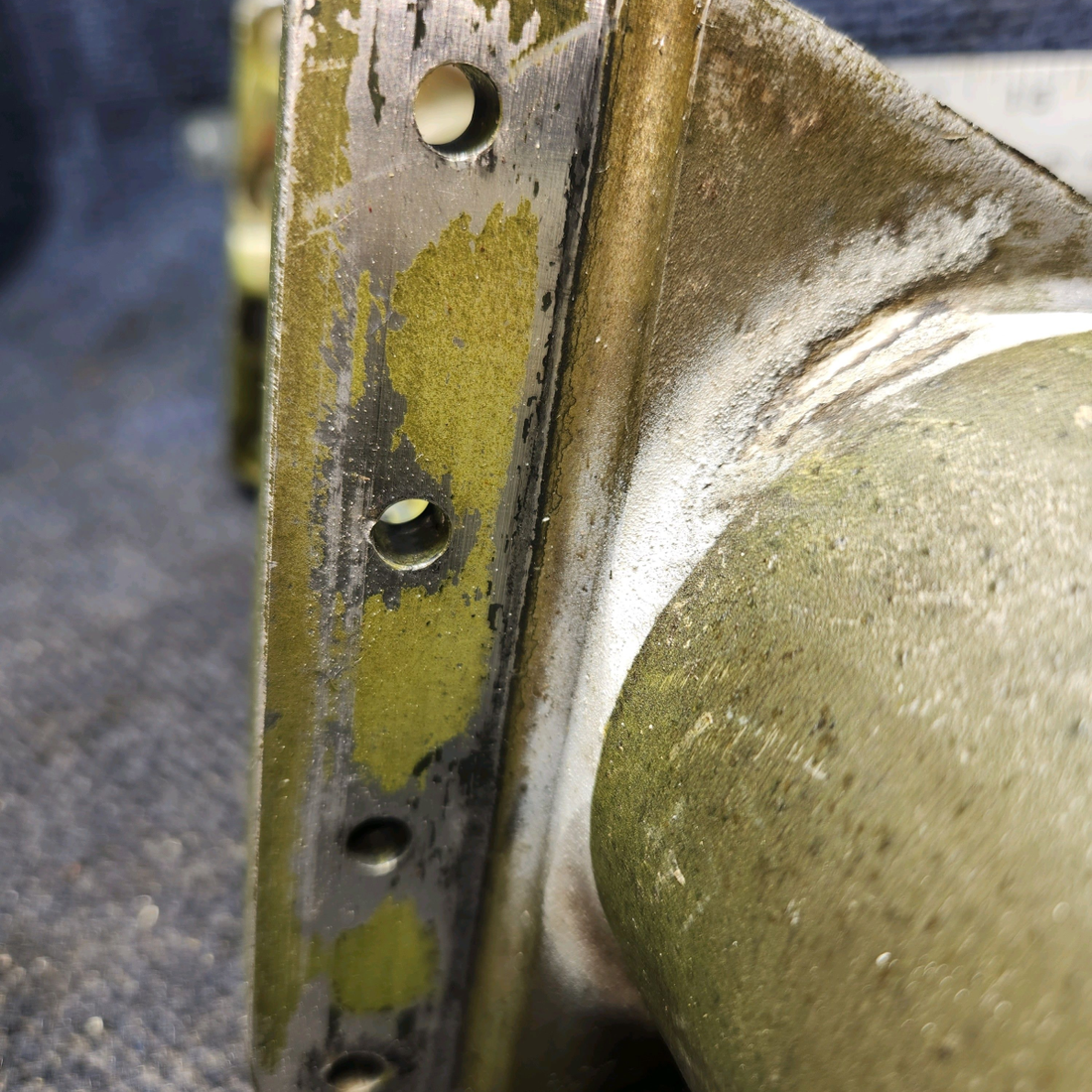 Used aircraft parts for sale, 65319-004 Piper PA-28-140 Main Gear Cylinder