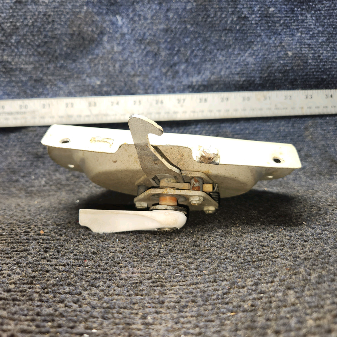 Used aircraft parts for sale, 63034-000 Piper PA-28-140 Cabin Door Latch with Pan