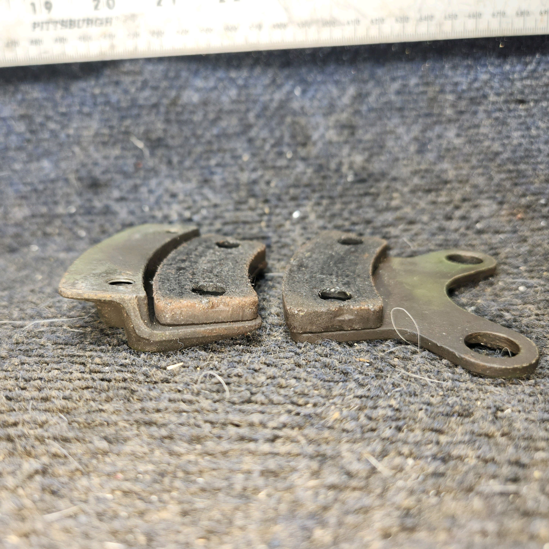 Used aircraft parts for sale, 074-01000, 073-01100 cessna 172N Backing Plate – 2 Rivets Set (0.202 in)