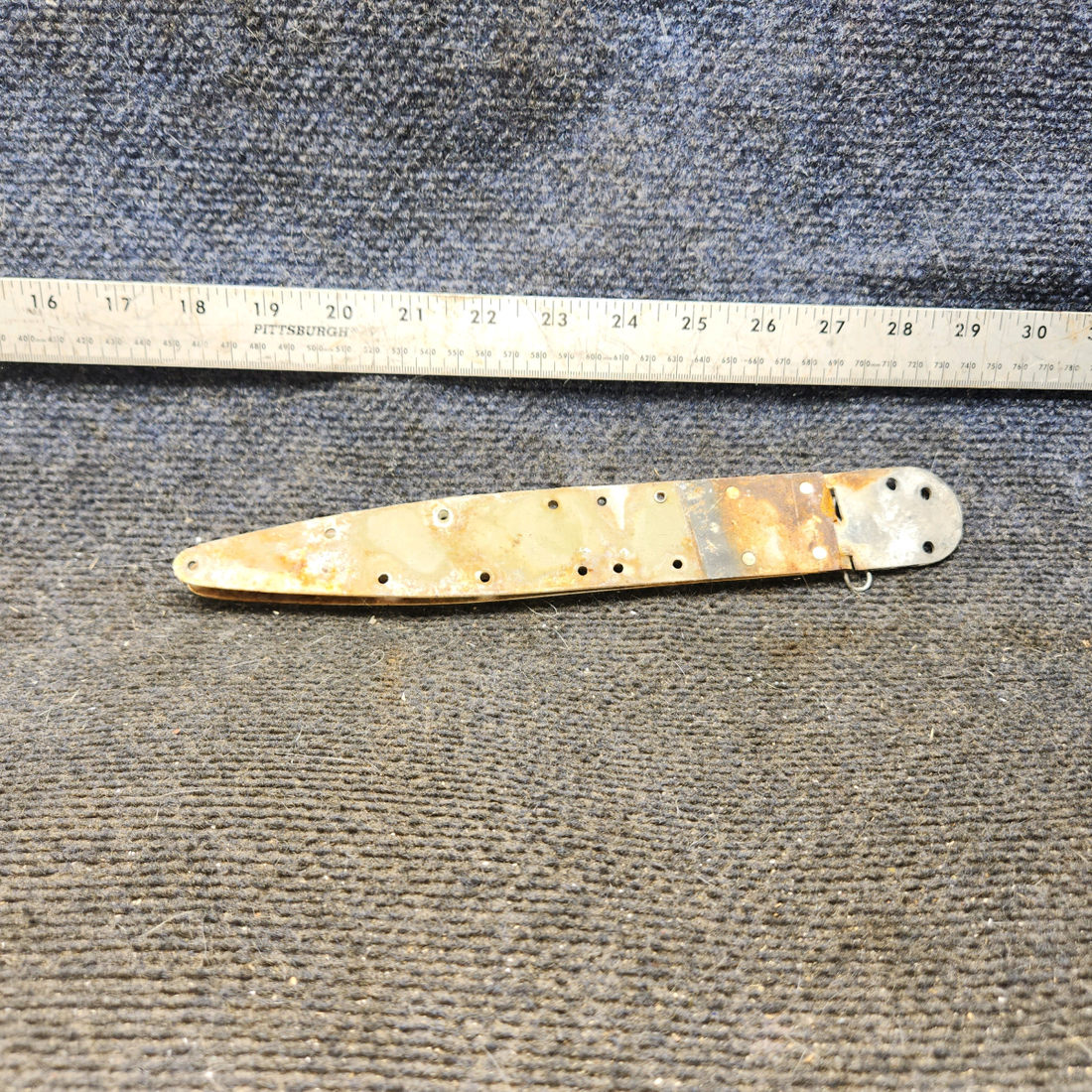 Used aircraft parts for sale, 0511238-1 cessna 172N Hinge Half Assembly