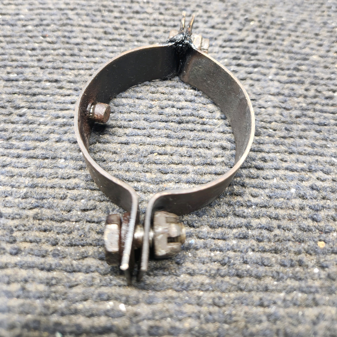 Used aircraft parts for sale, 0450338-9, 0450338-10 cessna 150G Tailpipe Clamp
