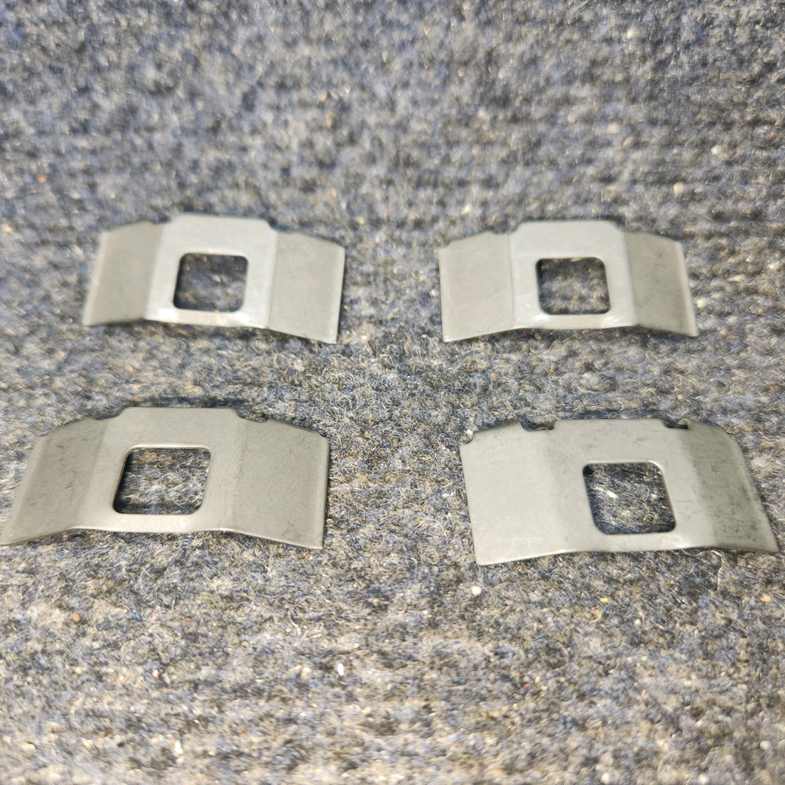 Used aircraft parts for sale, 9520675 Goodyear Cessna 120/140/170/early 172-182 Goodyear Aircraft Brake Clip Set of 4