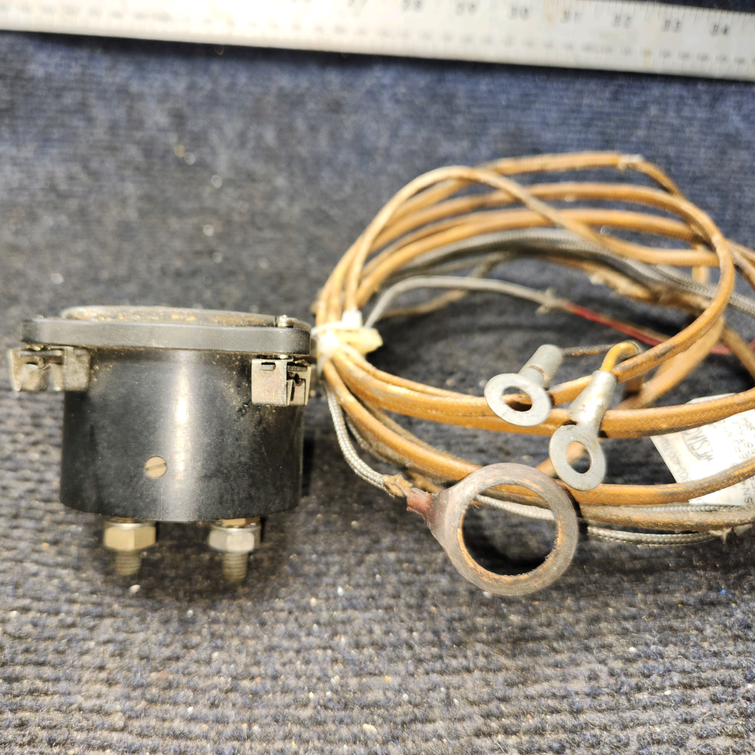 Used aircraft parts for sale, 0511068-4 Cessna C175 Cylinder Head Temperature Gauge with Probe