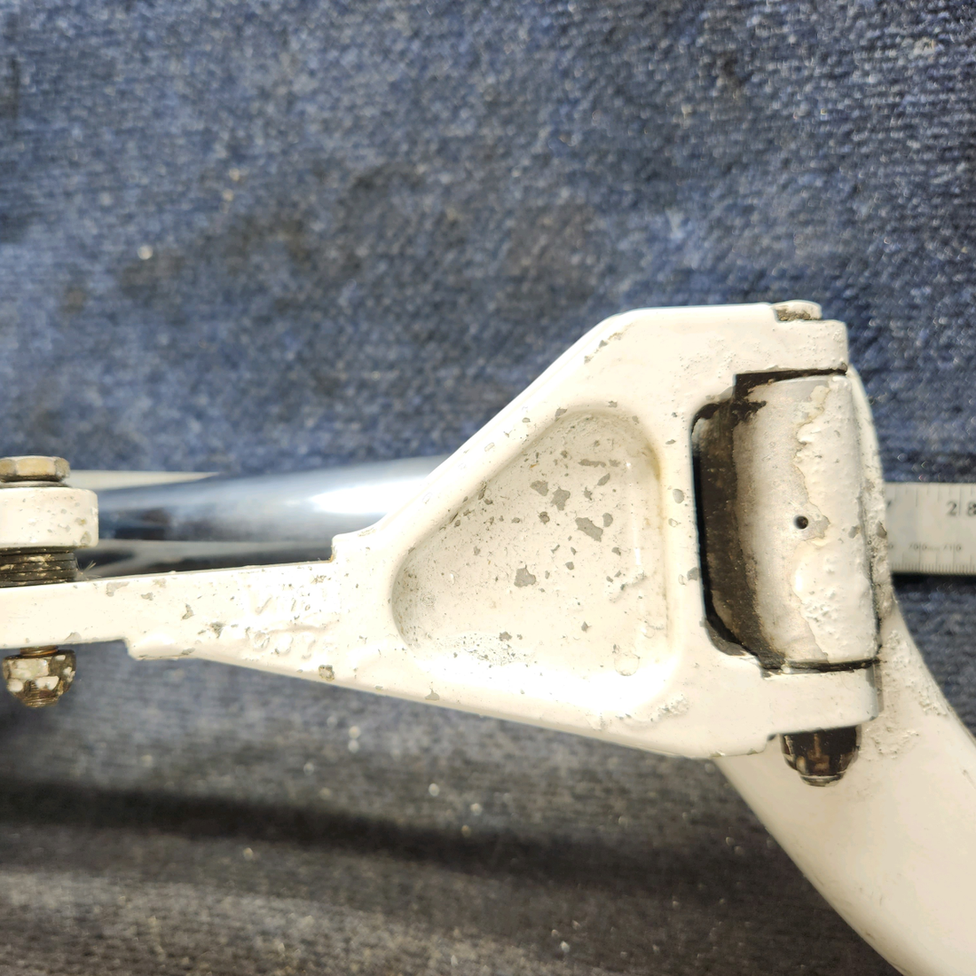 Used aircraft parts for sale, 96766-017 Piper PA32RT-300 Main Gear Strut Assembly with Torque Links - RH