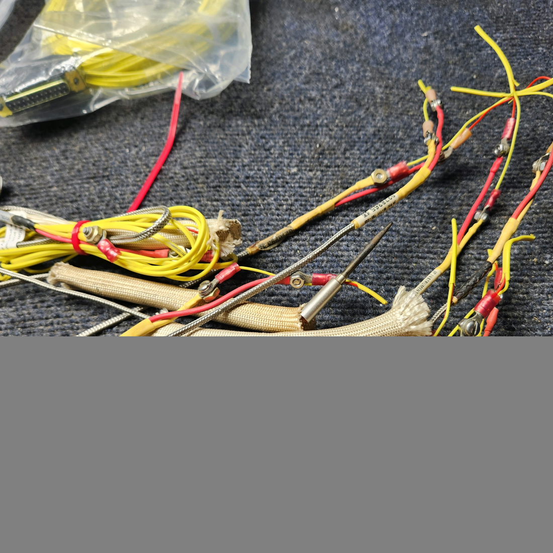 Used aircraft parts for sale, EMD-700/730/800/830 J.P Instruments EMD-830 Beechcraft A24R Engine Data Monitor System with Probes SIX CYL (14-28V)