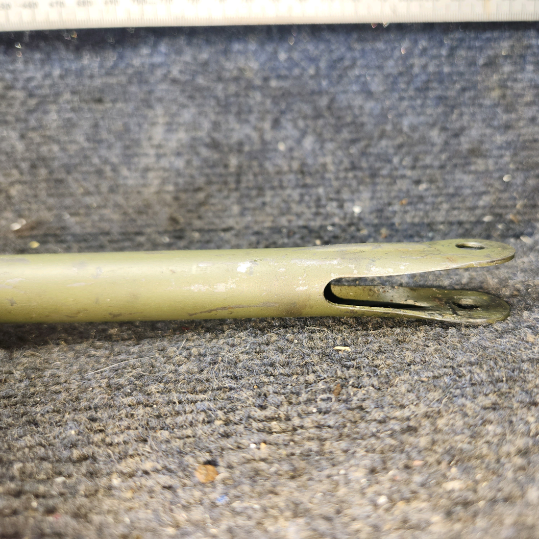Used aircraft parts for sale, 0460116-1 cessna 150G Elevator Control Link Rod