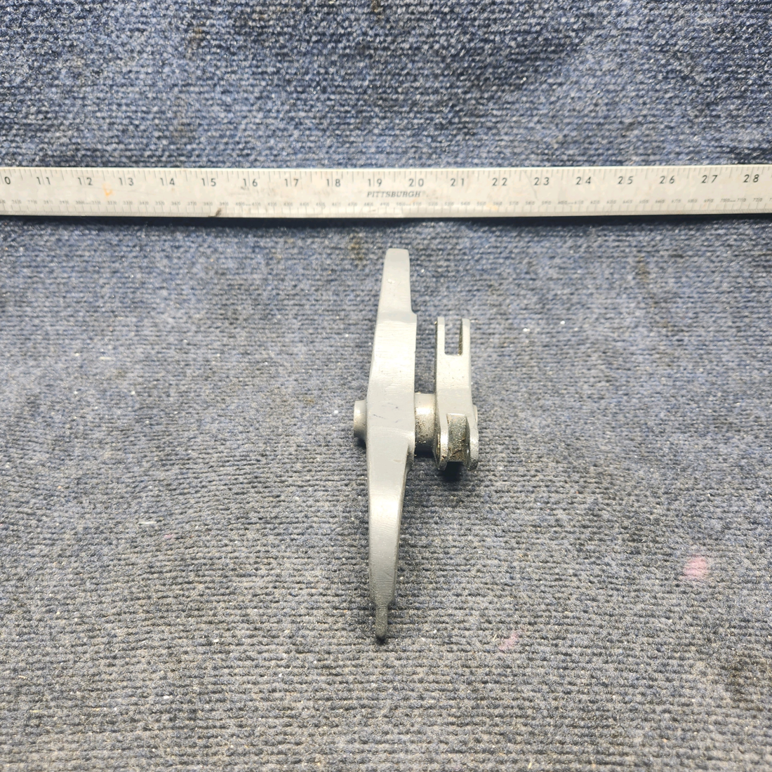 Used aircraft parts for sale, 169-524020-1 Beechcraft A23A Musketeer Custom III ARM AILERON CONTROL