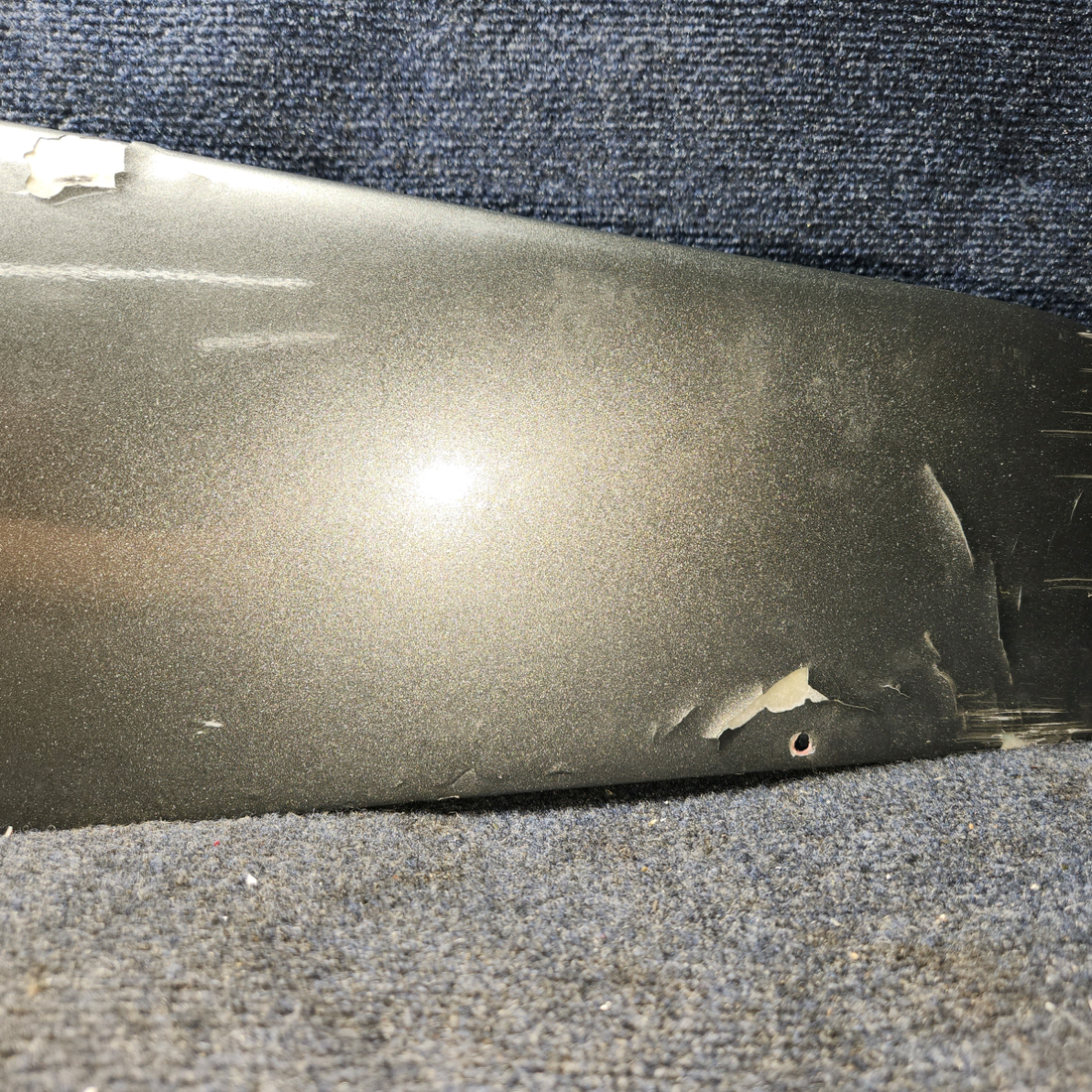 Used aircraft parts for sale, 0723200-6 Cessna 172E Wing Tip RH (Cracked)