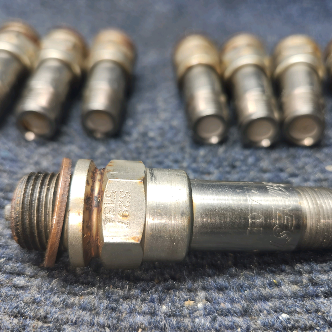 Used aircraft parts for sale, UREM40E Tempest Lycoming O-540 PIPER PA-24-250 Spark Plugs - Set of 12