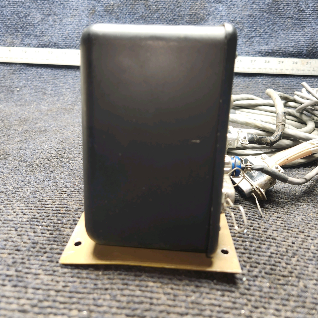 Used aircraft parts for sale, 1525-1 Brittain Beechcraft 35-33 Autopilot Amplifier 12V