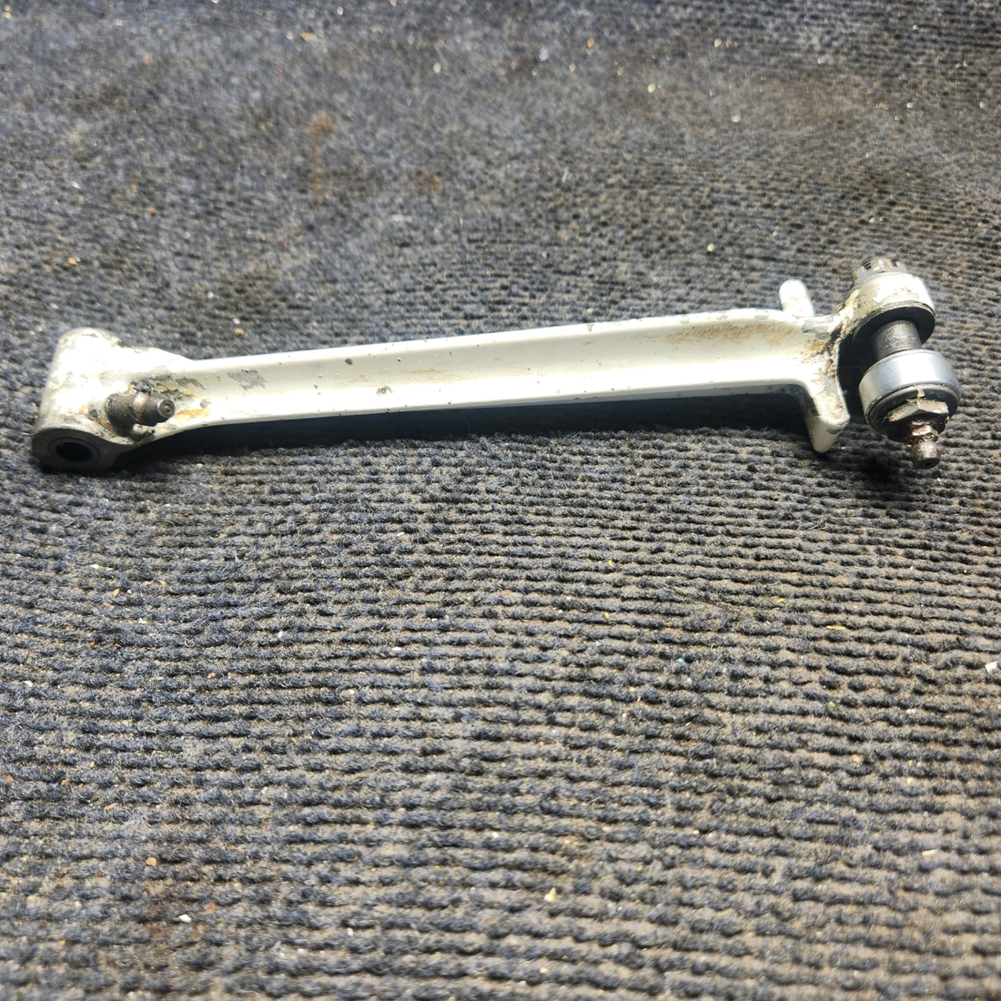 Used aircraft parts for sale, 35-815129 Beechcraft 35-33 Main Gear Retract Leg Assy - RH