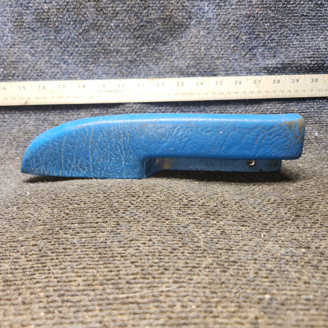 Used aircraft parts for sale, 0717011-28 cessna 172N Armrest Assembly – RH