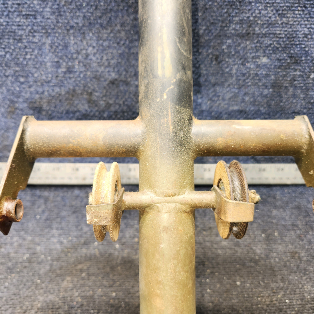 Used aircraft parts for sale, 169-524018-601 Beechcraft C23 SUNDOWNER Control Column Assembly