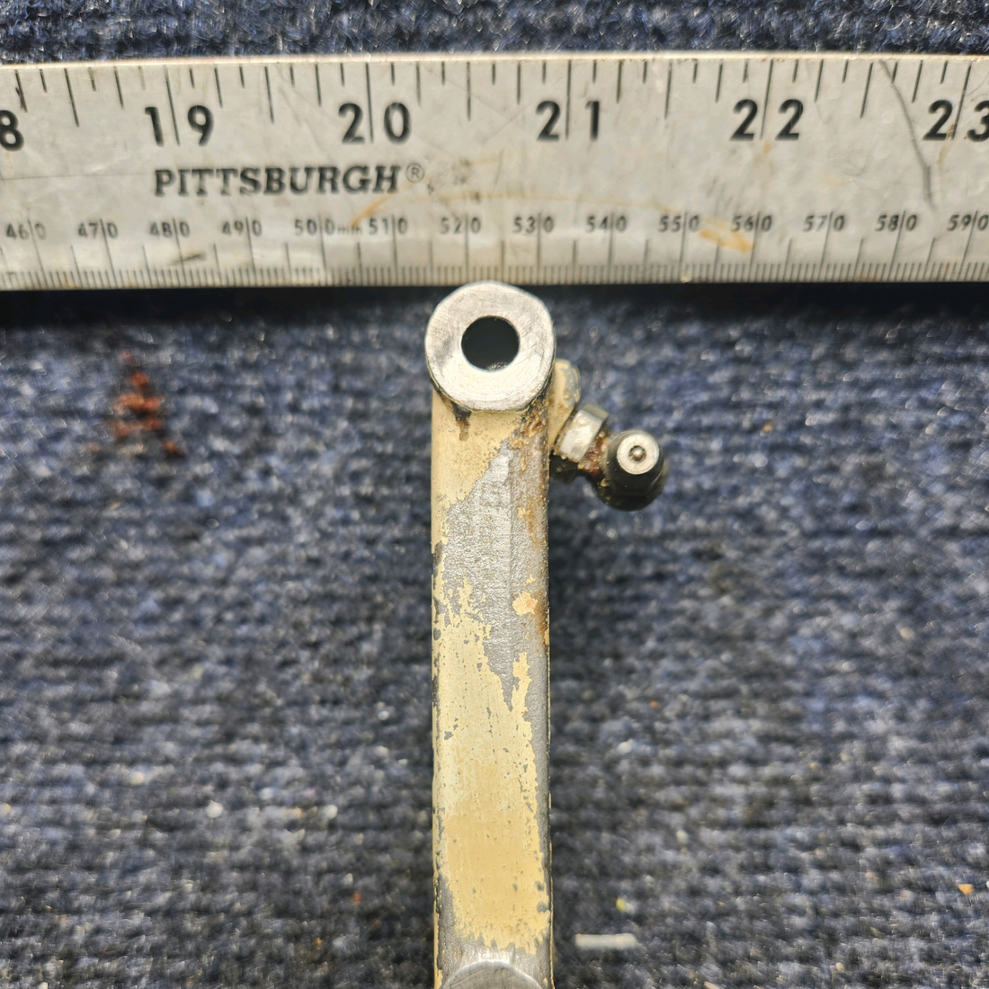 Used aircraft parts for sale, 35-825035 Beechcraft F33A NOSE GEAR STEERING IDLER CROSS LINK ASSY