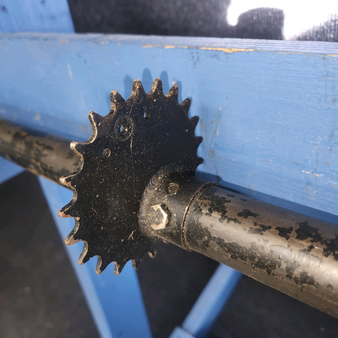 Used aircraft parts for sale, 68451-000 Piper PA32RT-300 Flap Torque tube Assembly