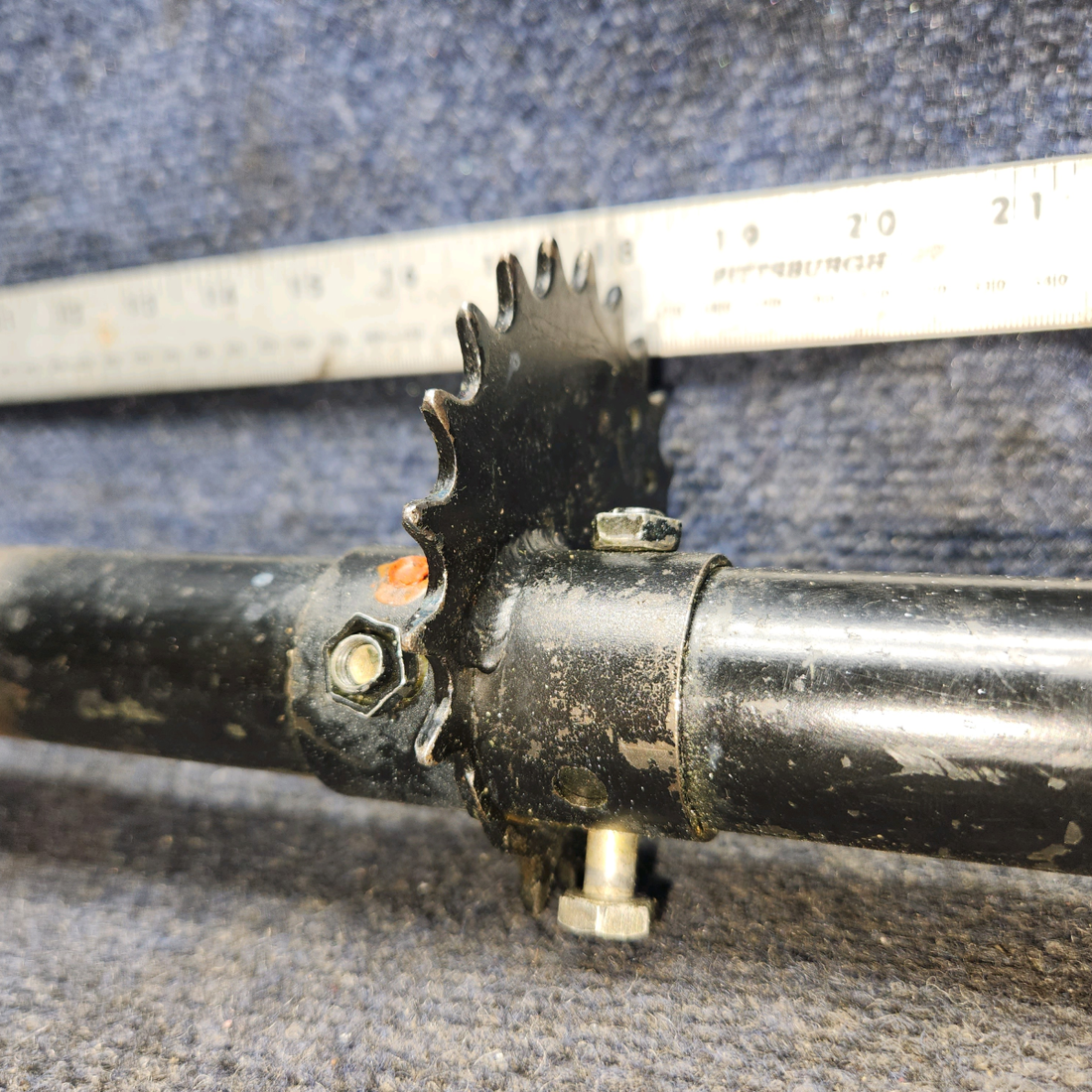 Used aircraft parts for sale, 62705-000 Piper PA28RT-200 Flap Torque Tube Assembly