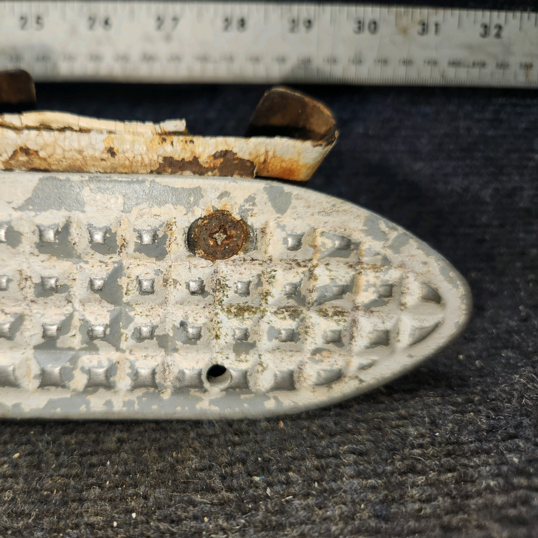 Used aircraft parts for sale, 0541155-1, 0541154-1 Cessna 172F Main Gear Entrance Bracket w/ Step - LH