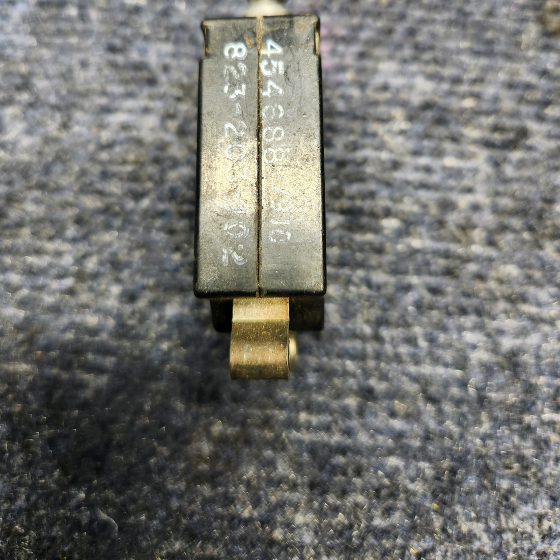 Used aircraft parts for sale, 823-203-102 Wood Piper Pa-31T AMF BREAKER 3 AMP " PRICE PER EACH"