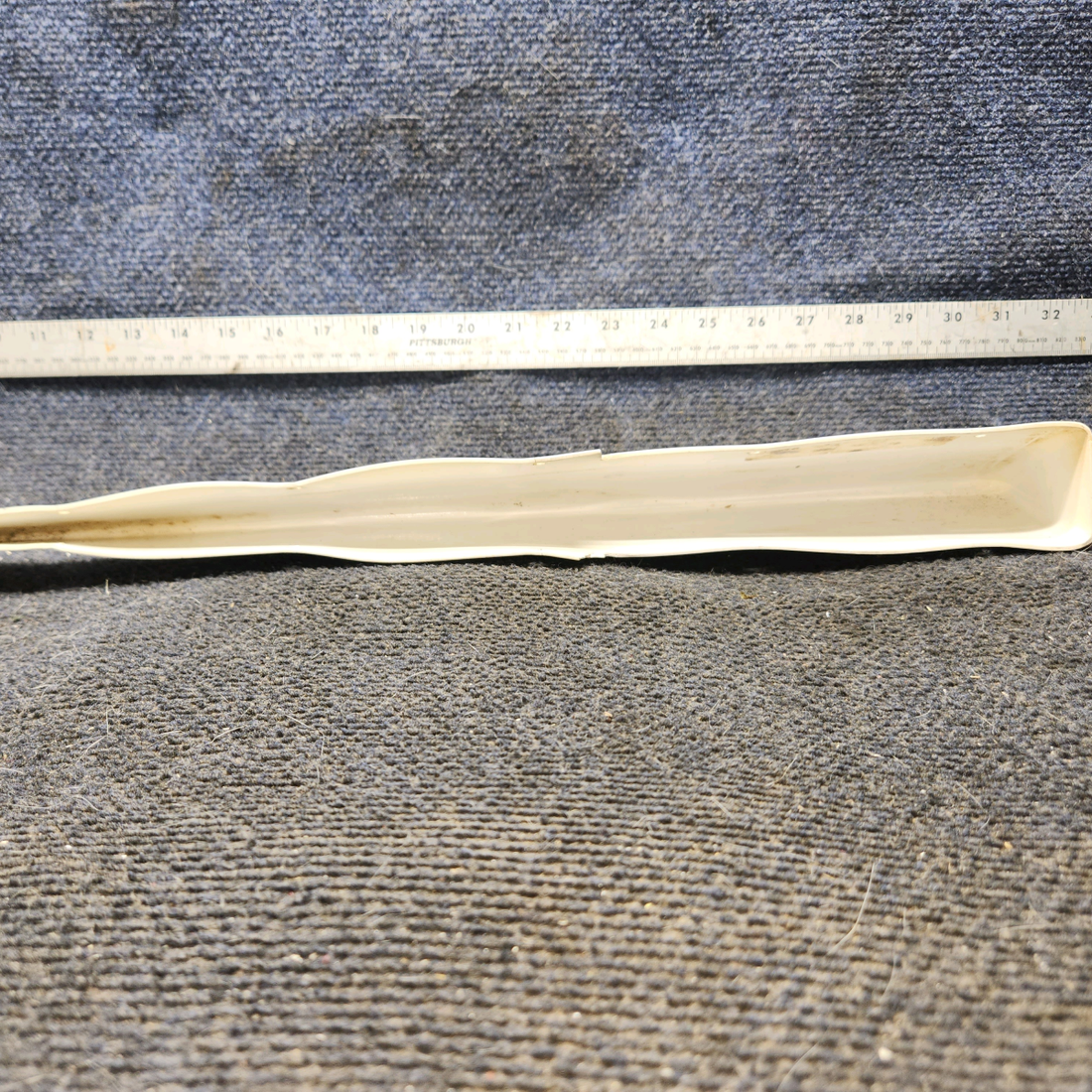 Used aircraft parts for sale, 0532001-100 cessna 172N Elevator Tip – RH