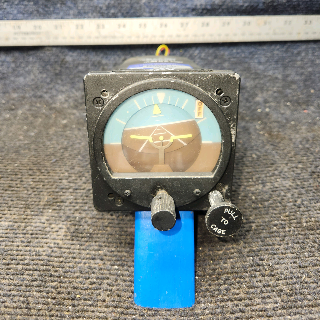 Used aircraft parts for sale, 102-0053-02 R.C. Allen Electric Beechcraft 35-33 Attitude Gyro Indicator w/ Connector