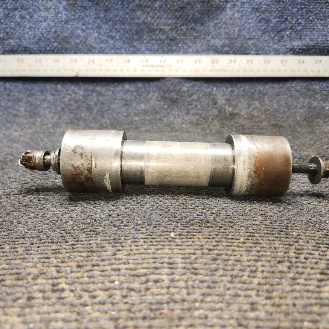 Used aircraft parts for sale, 0442143-1, 0442142-1 cessna 150G Nose Gear Axle Ferrule with tube Axle
