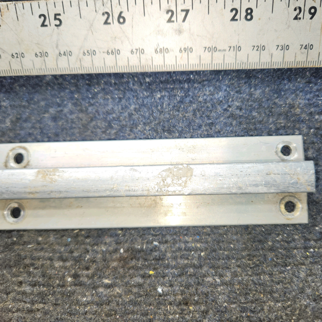 Used aircraft parts for sale, 0410219-2 cessna 150G Inboard Seat Rail Assembly
