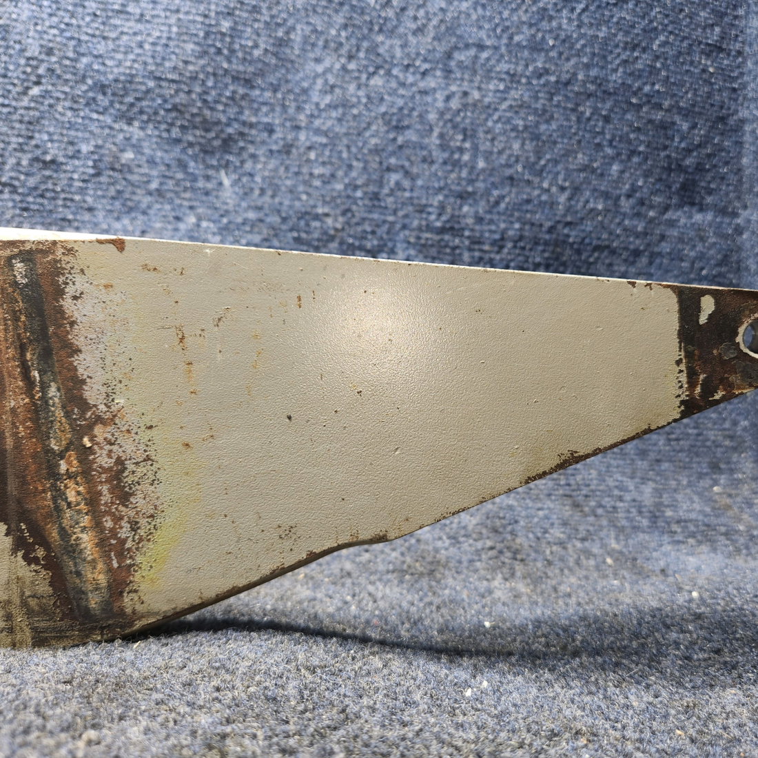 Used aircraft parts for sale, 0441186-2 cessna 150G Main Landing Gear Spring Assembly – RH