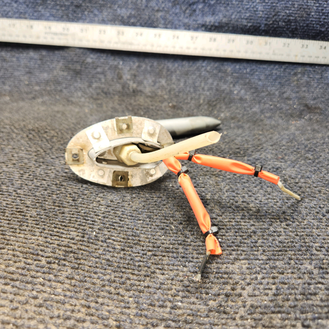 Used aircraft parts for sale, 0721105-15 cessna 150G Heated Pitot Tube Assembly