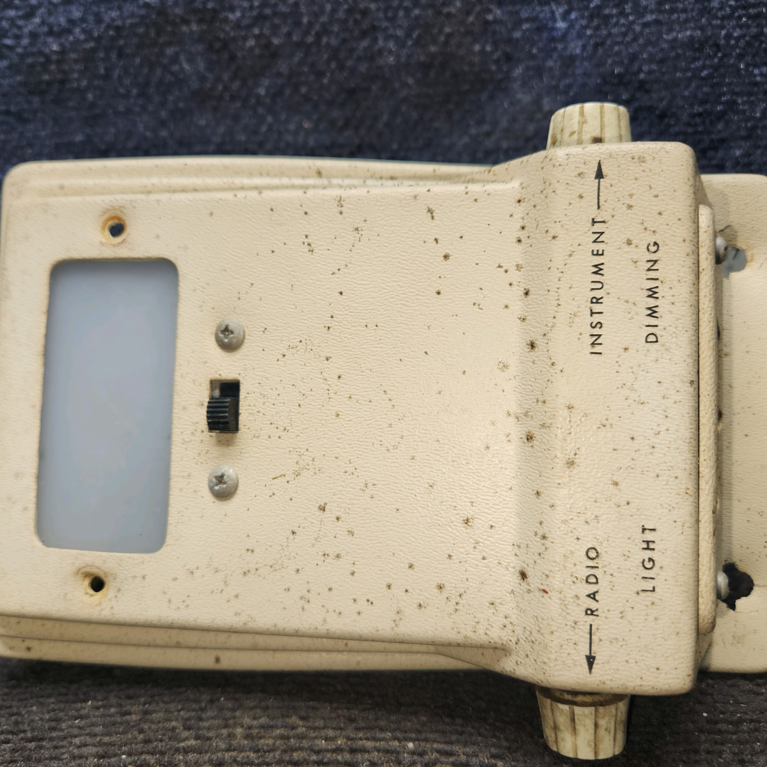 Used aircraft parts for sale, 0511482-9 cessna 150G Dome/Panel Light Cover Assembly