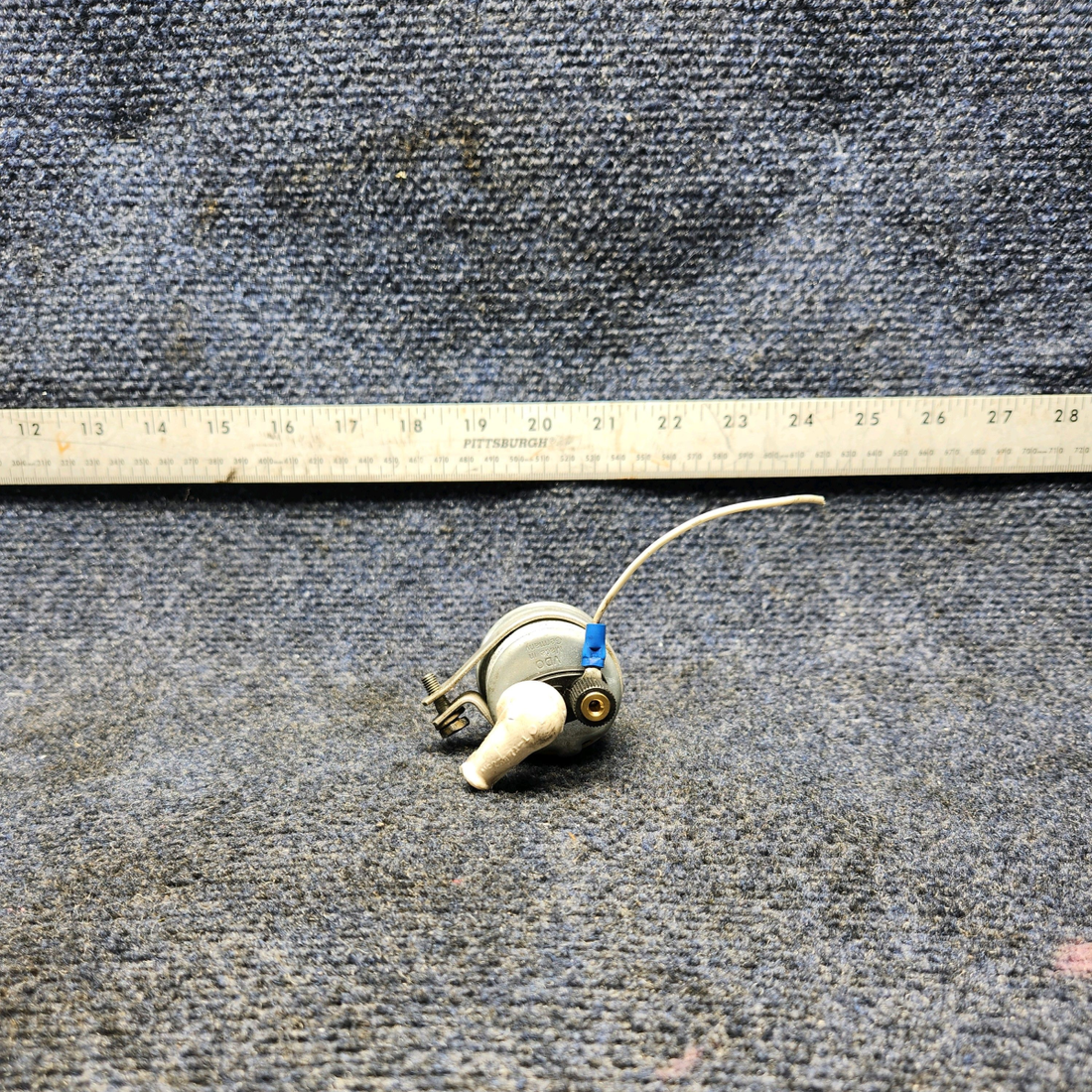 Used aircraft parts for sale, PS-211-9000 Mooney M20J MITCHELL PSI SENDER UNIT (VOLTS: 14)