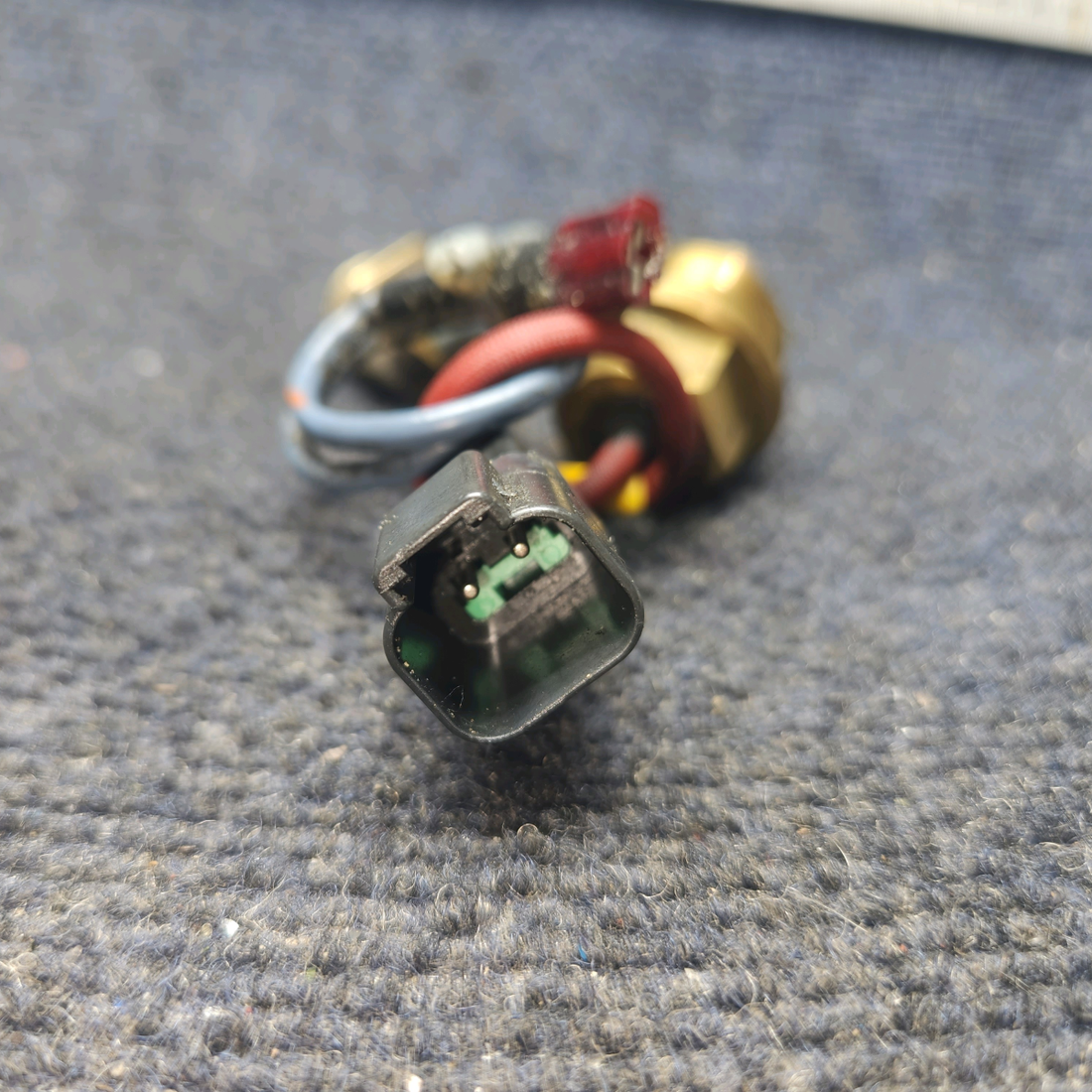 Used aircraft parts for sale, Tt02634 Tenis Lycoming O-540 PIPER PA-24-250 Threaded Heat Element - 115V