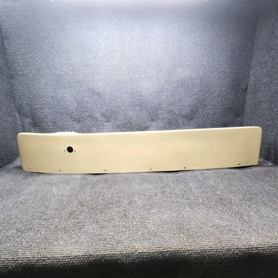 Used aircraft parts for sale, 0523565-200 CESSNA 172K WING TIP ASSEMBLY RH - HAS HOLE FOR STROBE.