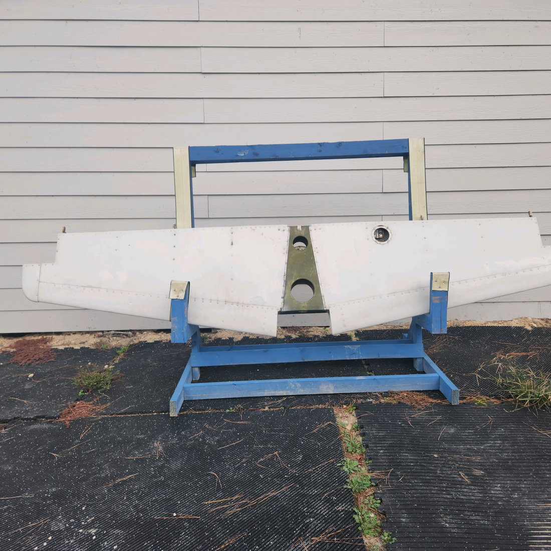 Used aircraft parts for sale, 0532001-202 Cessna 172F Horizontal Stabilizer Assembly