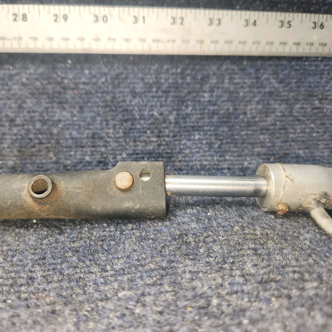 Used aircraft parts for sale, 63353-000 PIPER PA28-140 Actuator Assy Brake Cylinder/ Handele