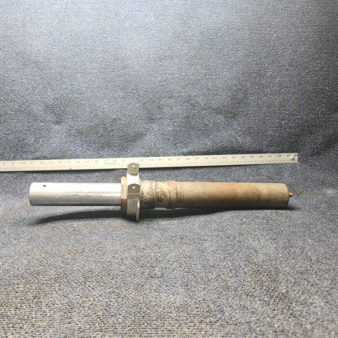 Used aircraft parts for sale, 0743621-200 Cessna 182P Shock Strut Assy-Nose. NO Folk