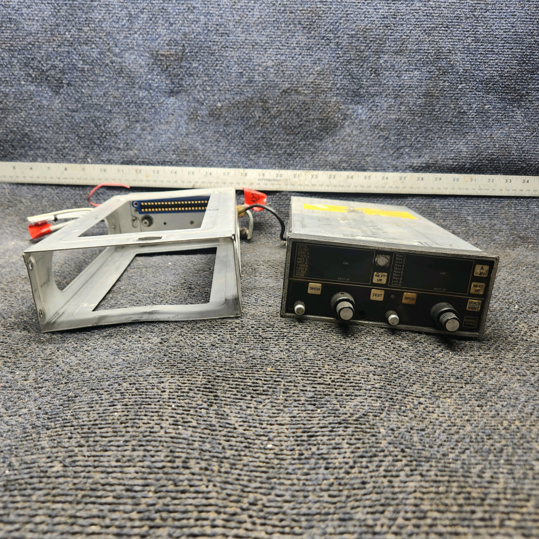 Used aircraft parts for sale, 069-1020-00 King MAC 1700 Piper PA28-161 14V Nav/Com with MAC 1700 Conversion