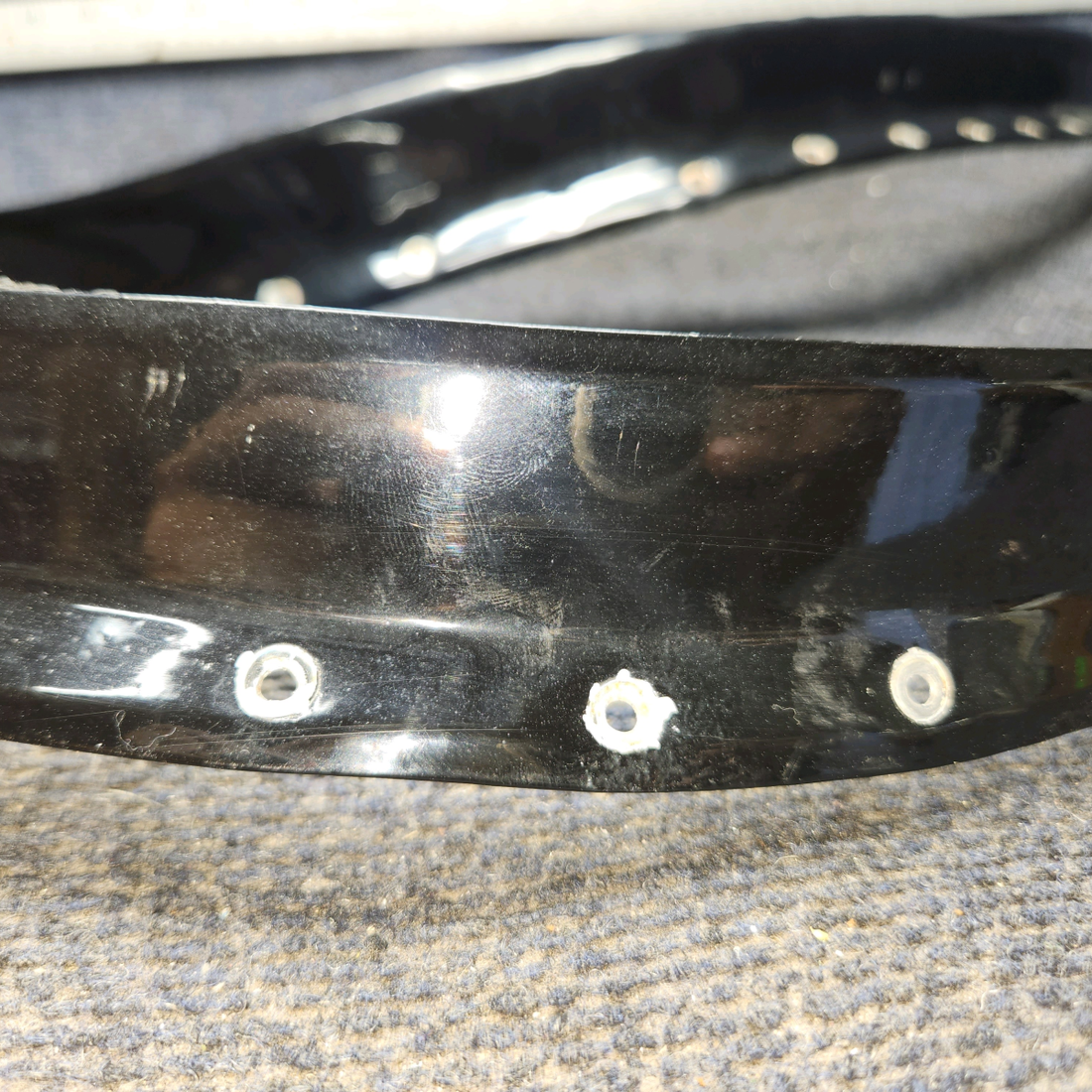 Used aircraft parts for sale, 0513230-4, 0513230-3 Cessna 172E Retainer-Outside Windshield RH and LH