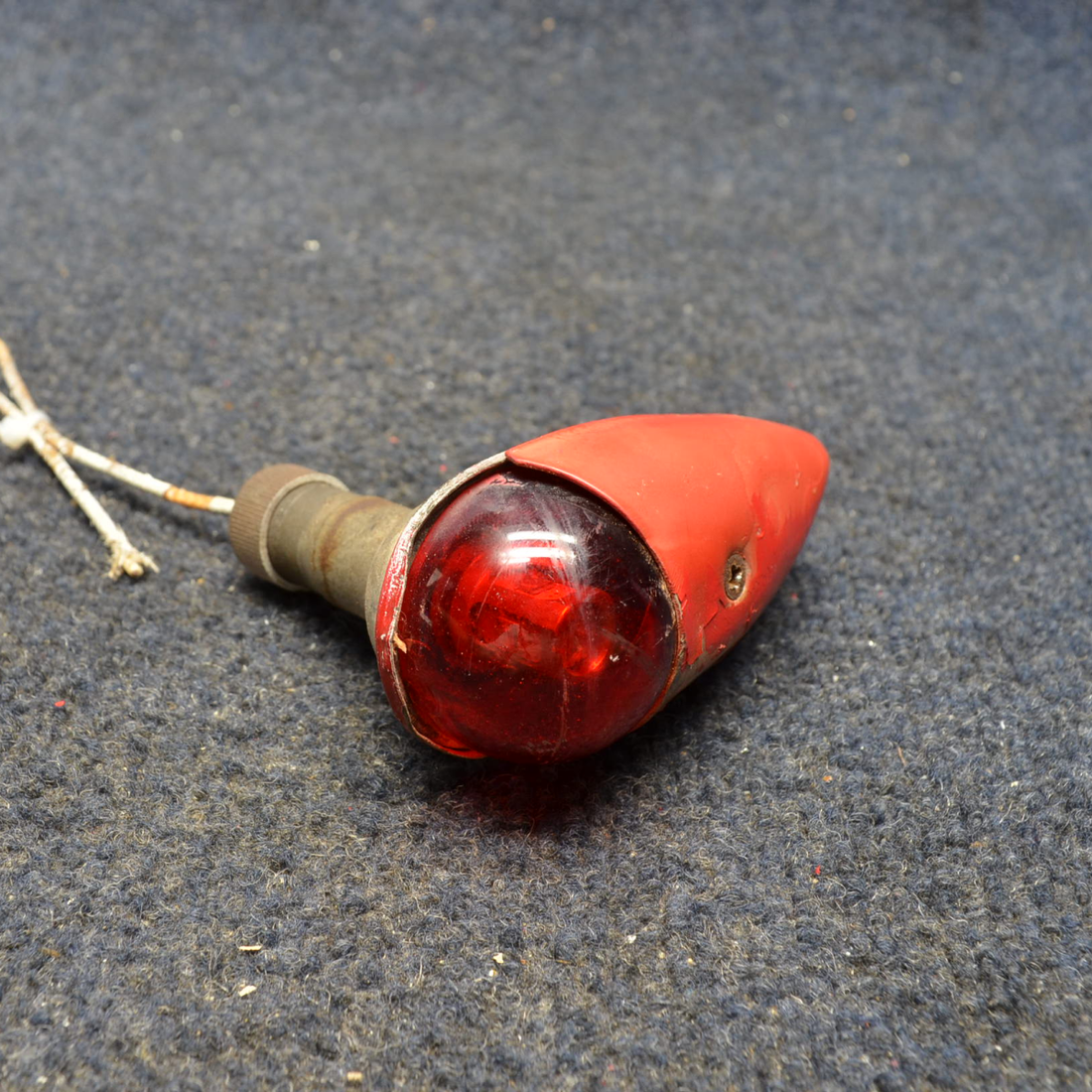 Used aircraft parts for sale, C622001-0201 Cessna C175 CESSNA WING POSITION LIGHT ASSY W/ RED LENS