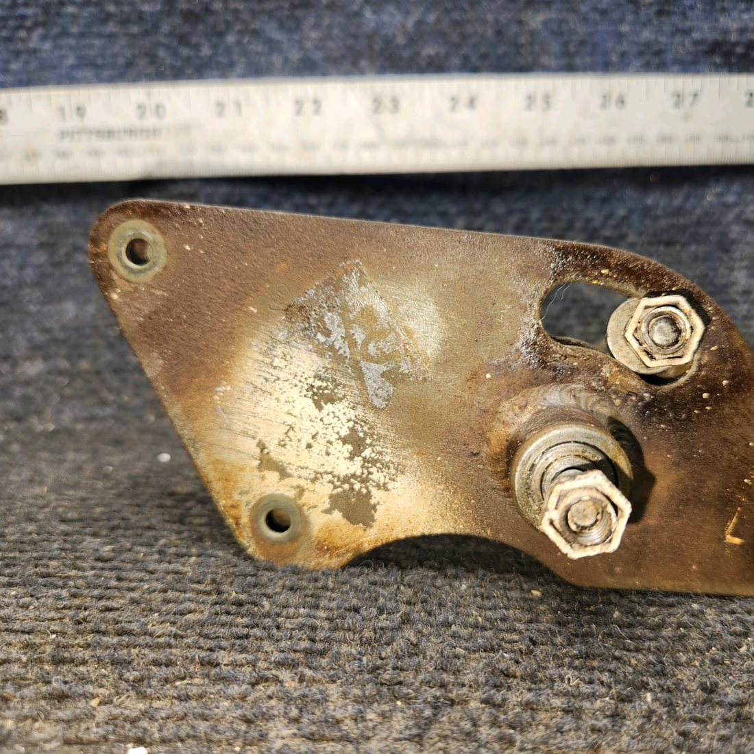 Used aircraft parts for sale, 0523223-1 cessna 150G Aileron Bellcrank Assembly – RH
