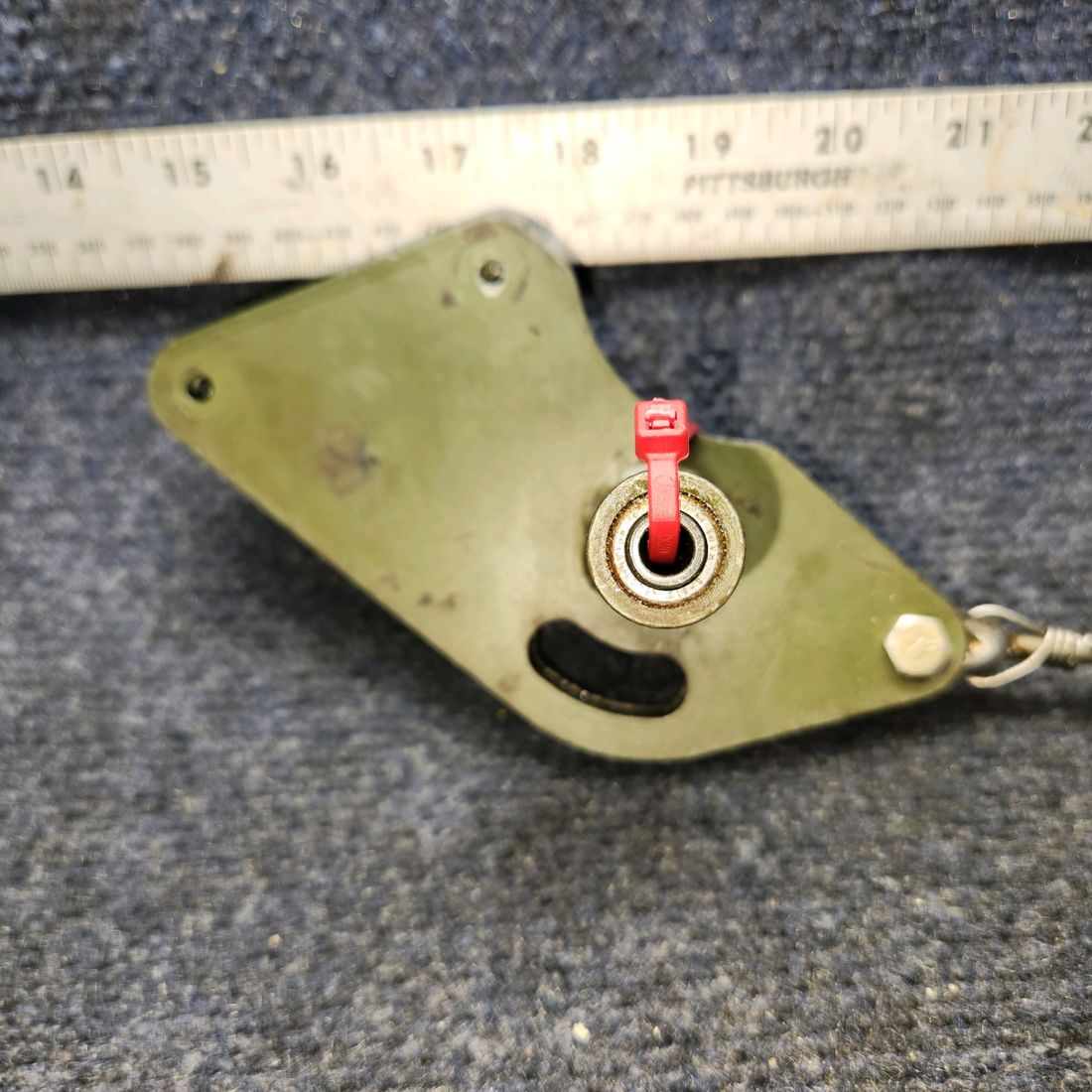Used aircraft parts for sale, 0523223-1 CESSNA 172K AILERON BELLCRANK ASSEMBLY RH