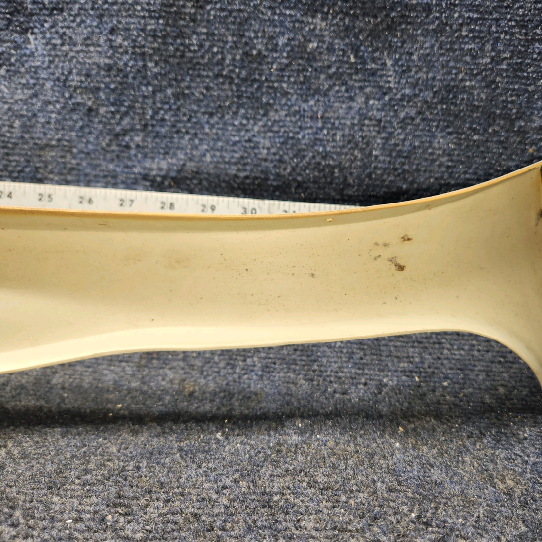Used aircraft parts for sale, 0515014-2 Cessna 172RG MOLDING REAR WINDOW UPPER