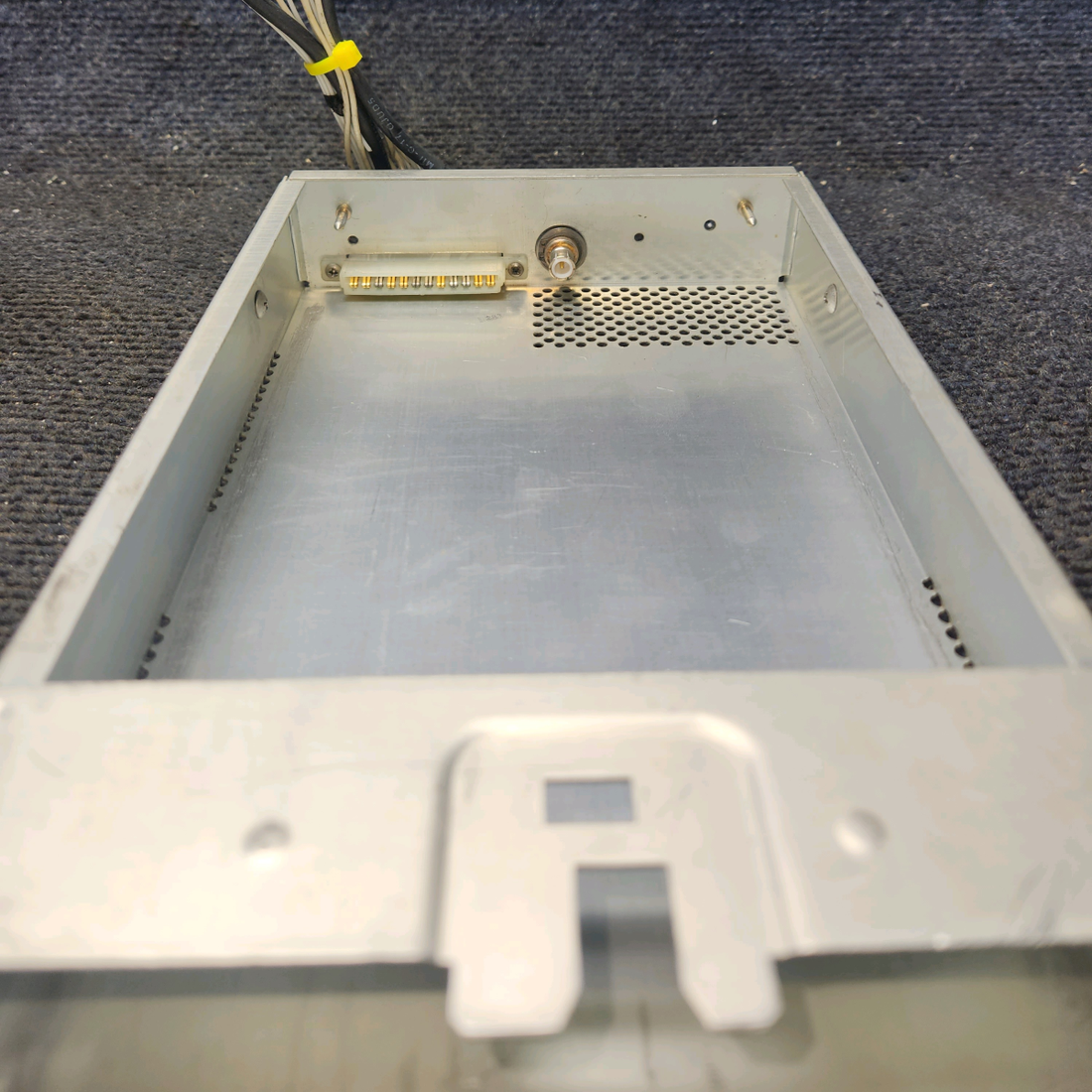 Used aircraft parts for sale, 066-1034-00 Bendix King KT-76 Cessna 182G Transponder With Tray