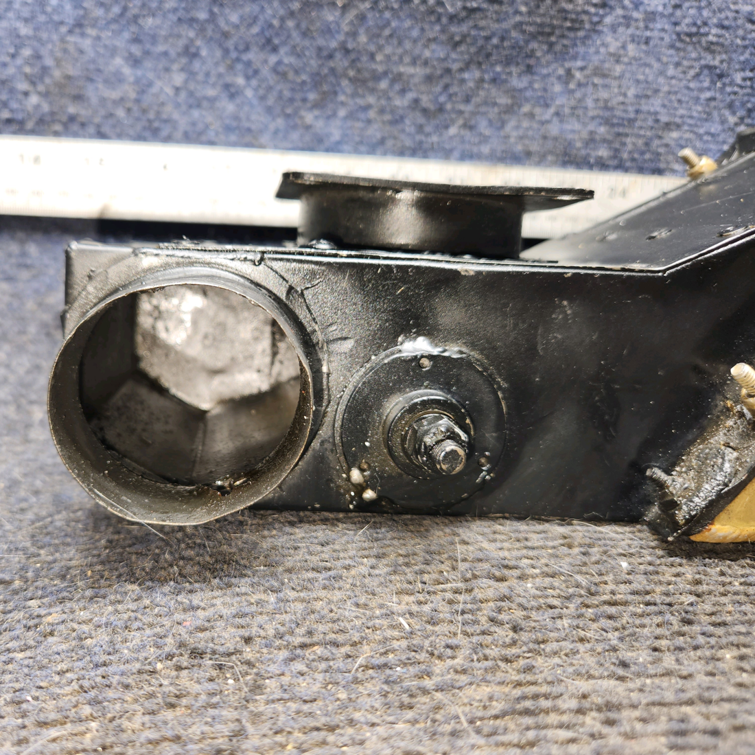 Used aircraft parts for sale, 653758 cessna 150G Carburetor Air Box