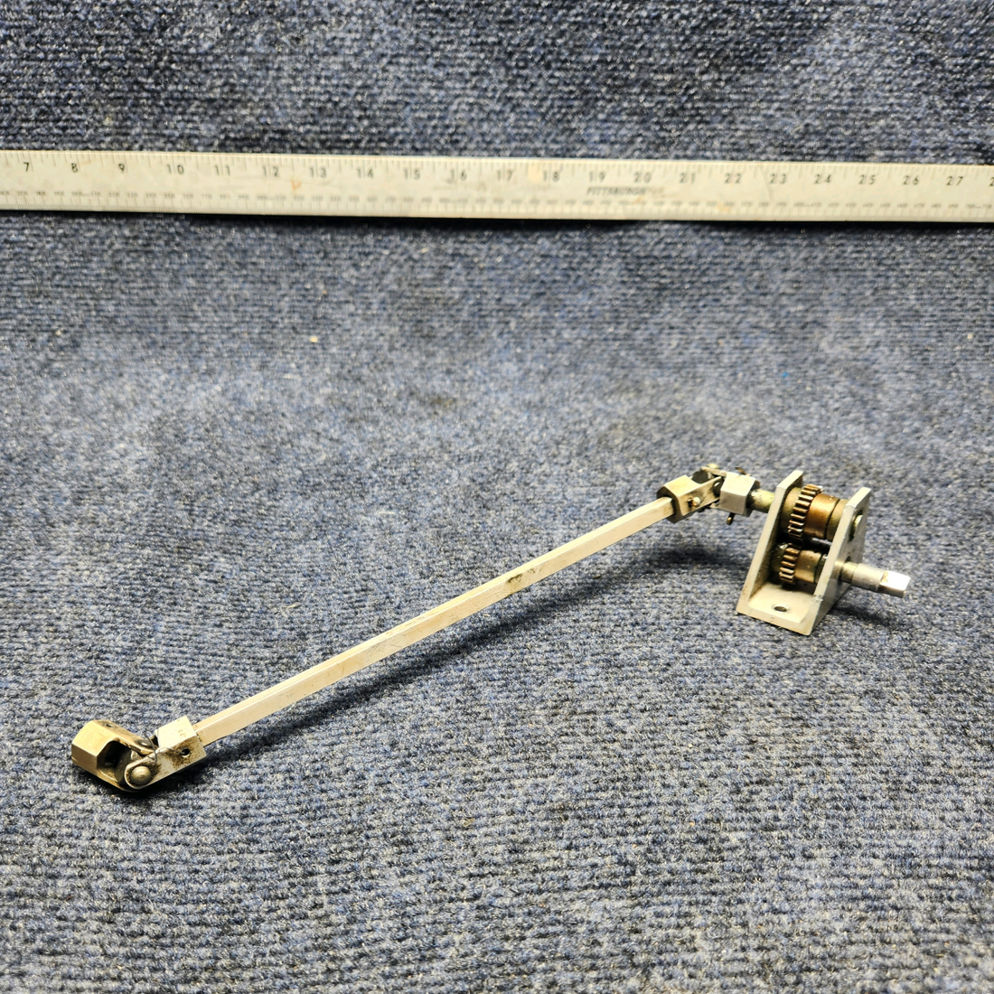 Used aircraft parts for sale, 2416001-200 CESSNA C172RG GEAR ASSEMBLY FUEL SELECTOR
