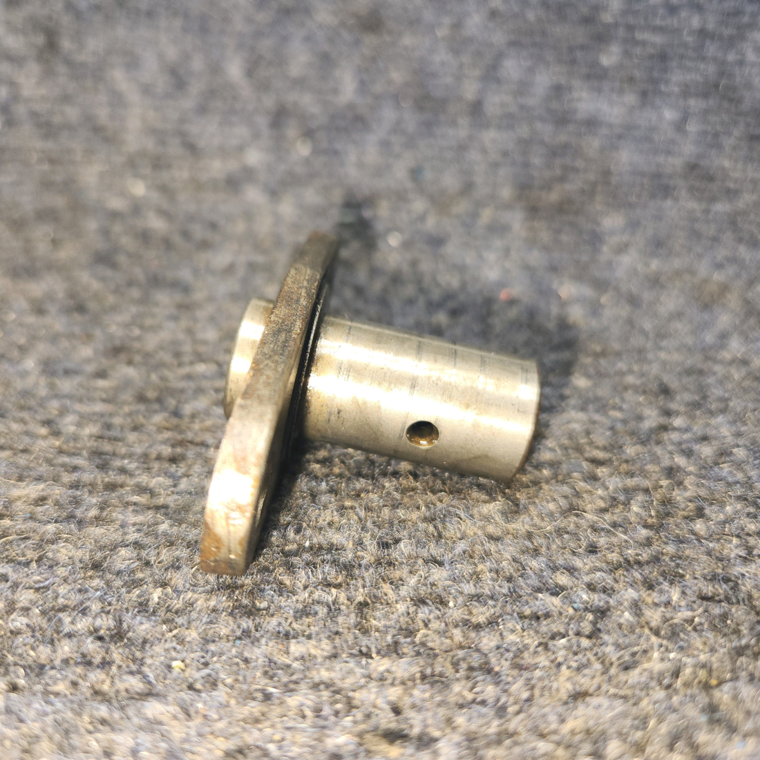 Used aircraft parts for sale, LW-13796 Lycoming O-320 Piper PA28-140 Crankshaft Idler Gear Shaft