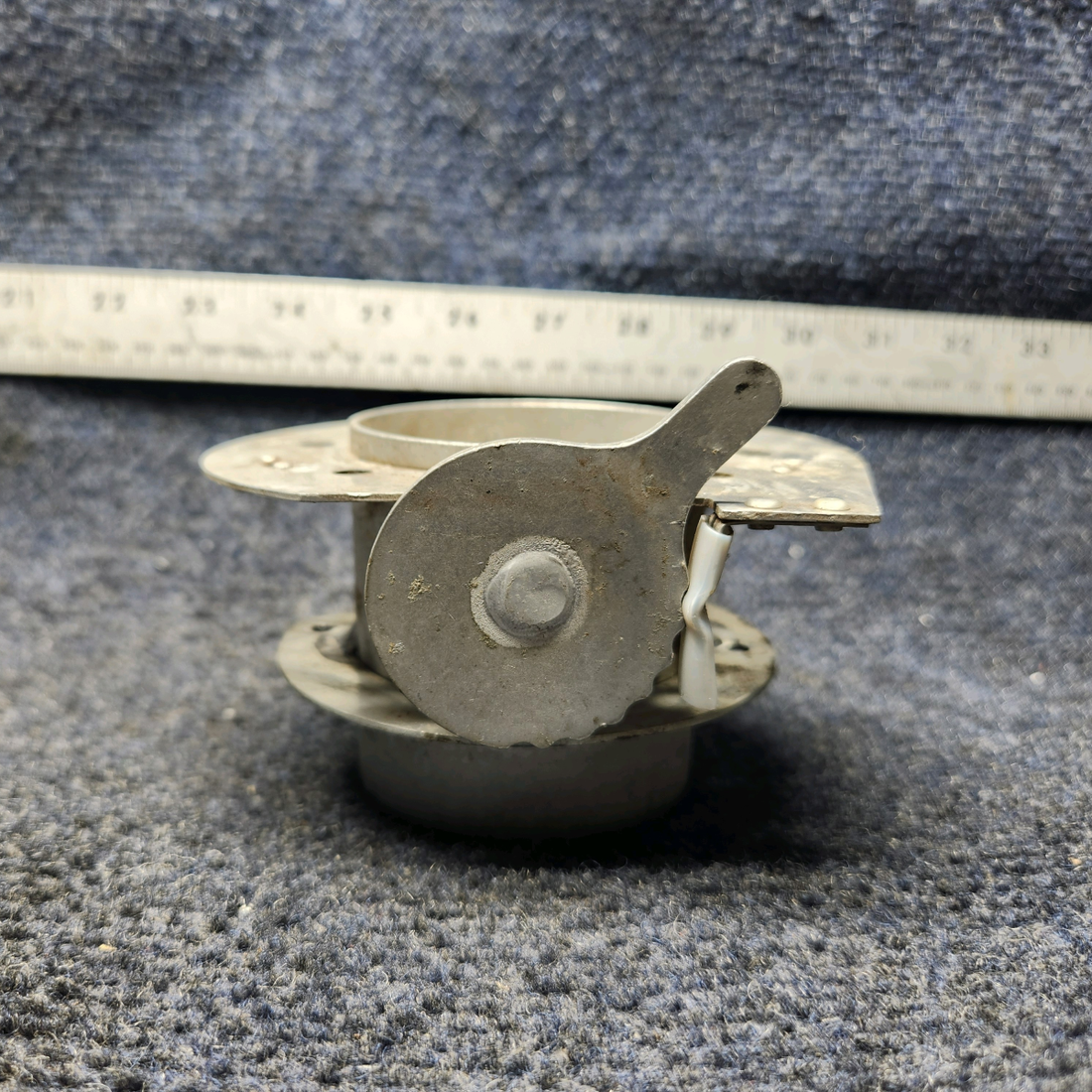 Used aircraft parts for sale, 68556-001 Piper PA28-140 Air Vent Assembly Aft RH