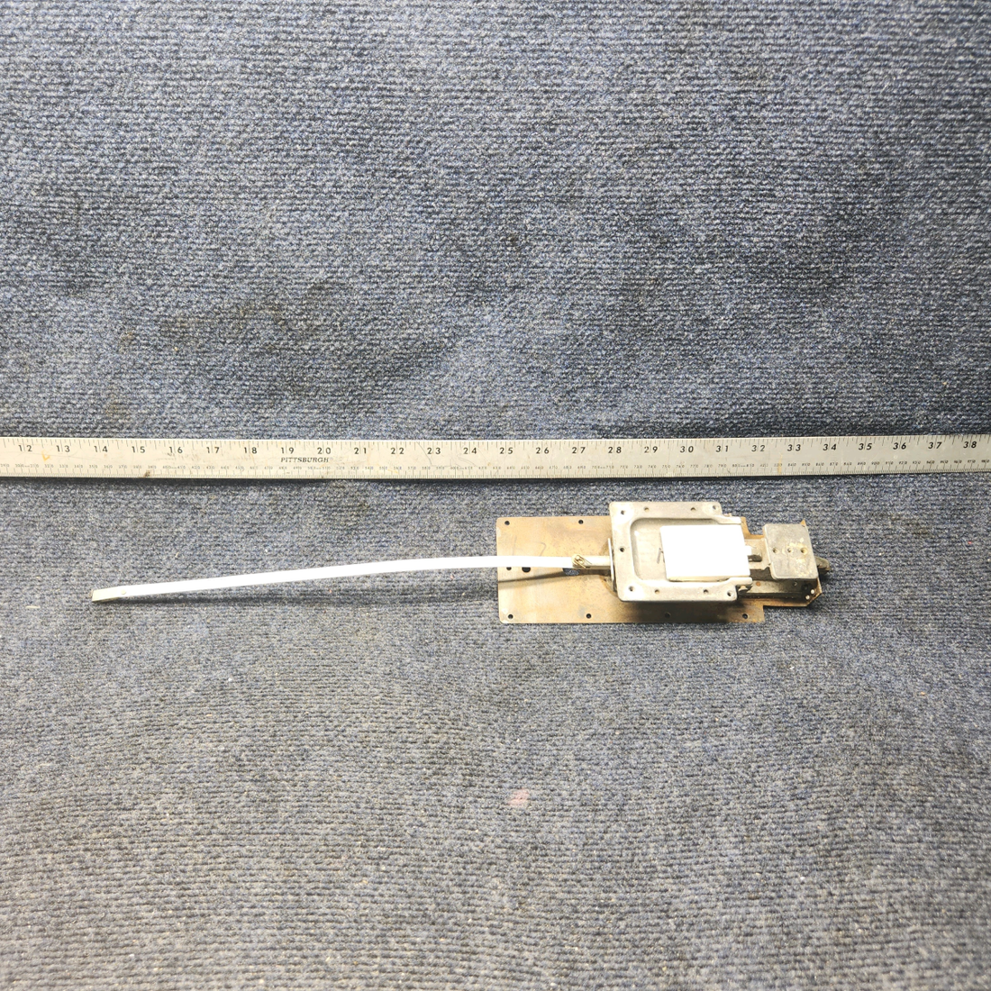 Used aircraft parts for sale, 0413387-3 Cessna C-150J Door Latch Assy LH