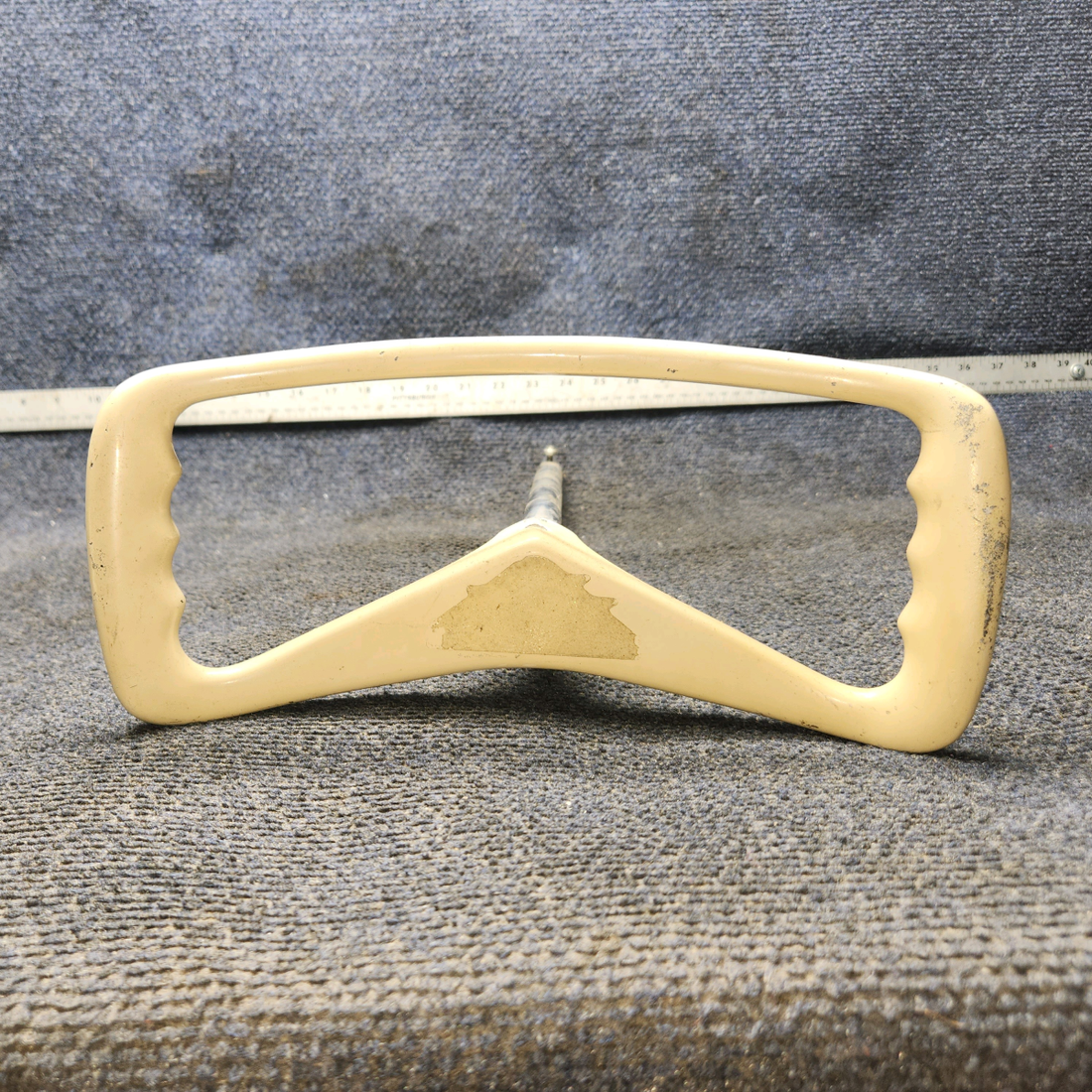 Used aircraft parts for sale, 0513136-1 Cessna C175 Control Wheel Assy W/ Shaft Diameter 0.64"